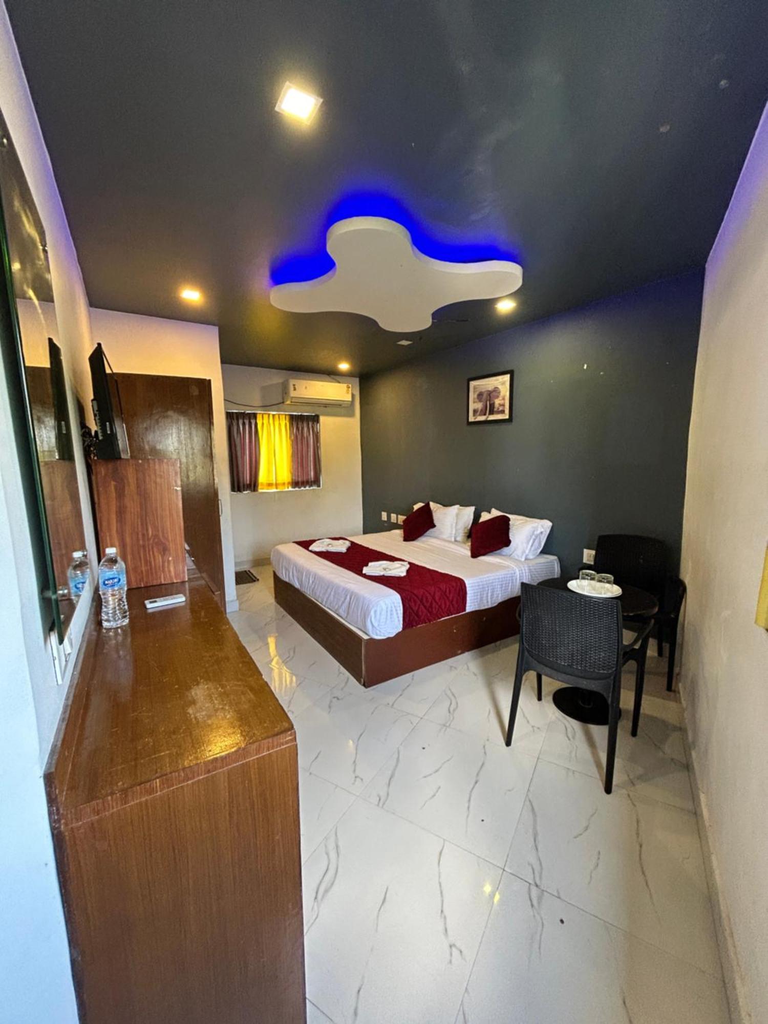 The Elite Beachview Pondicherry Eksteriør bilde