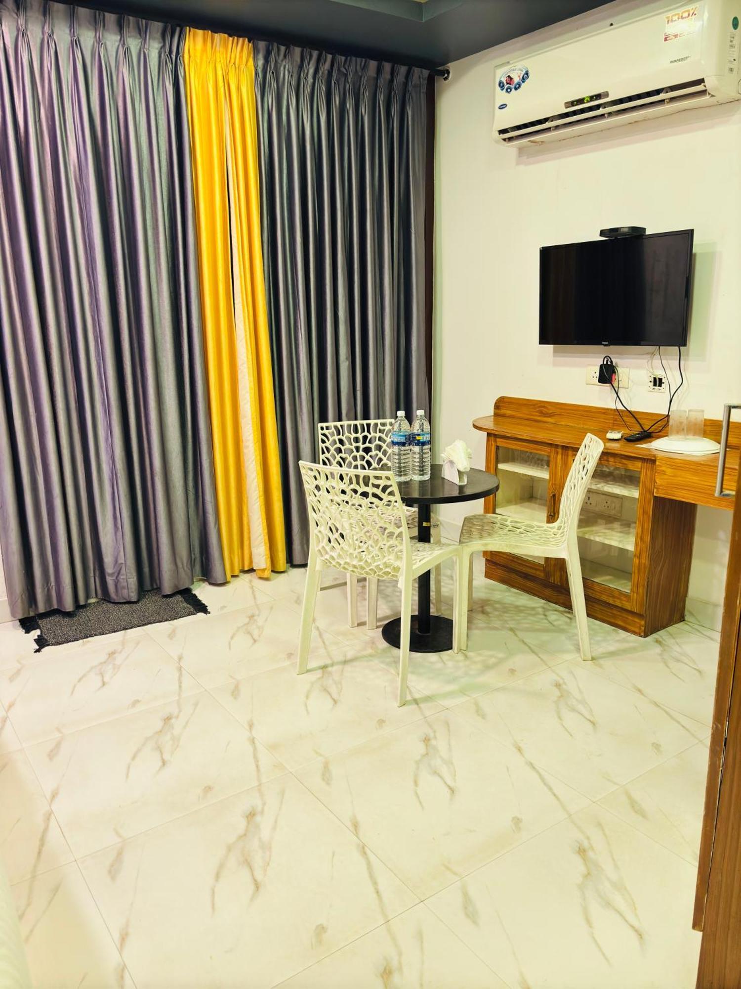 The Elite Beachview Pondicherry Eksteriør bilde
