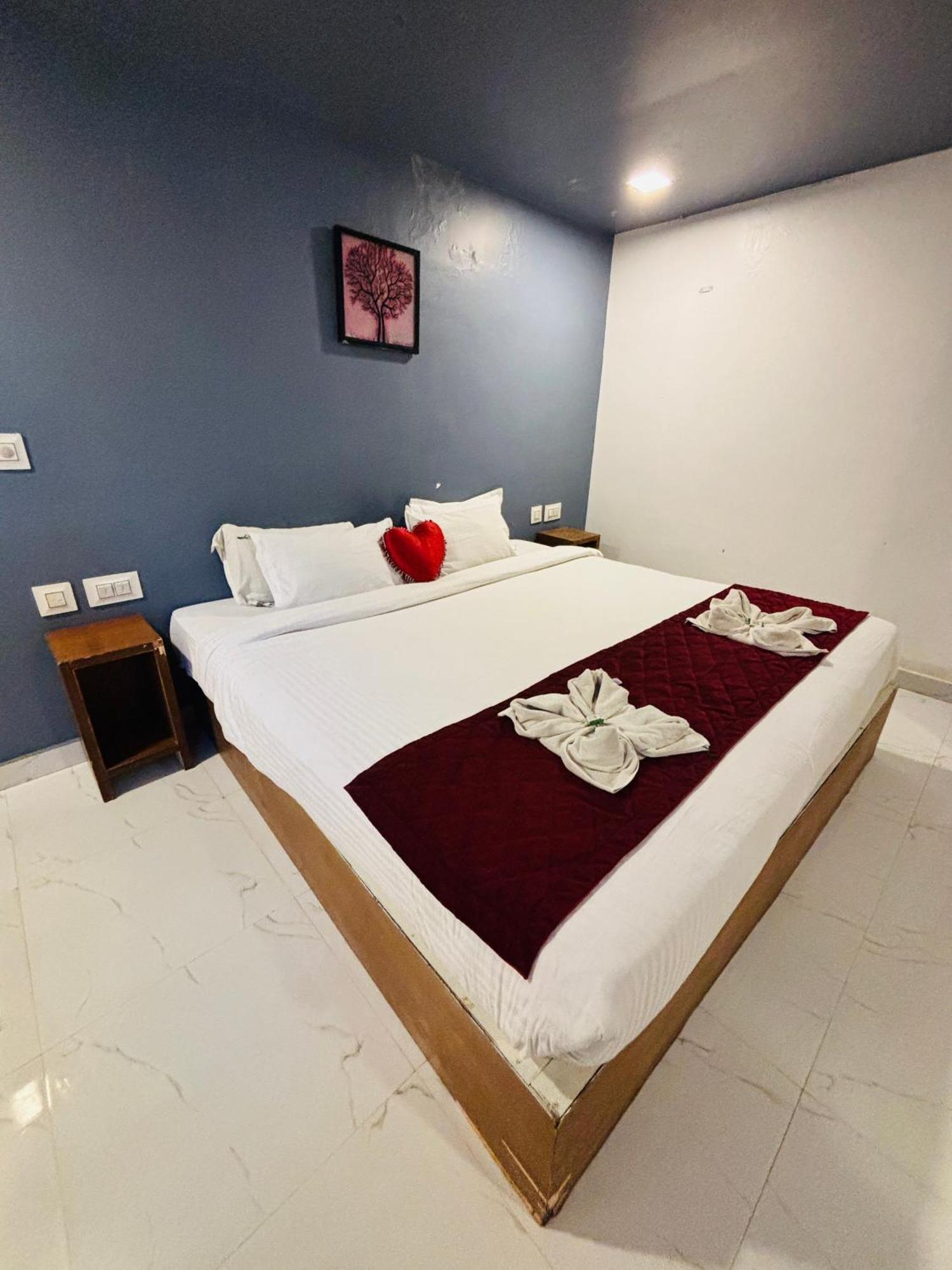 The Elite Beachview Pondicherry Eksteriør bilde