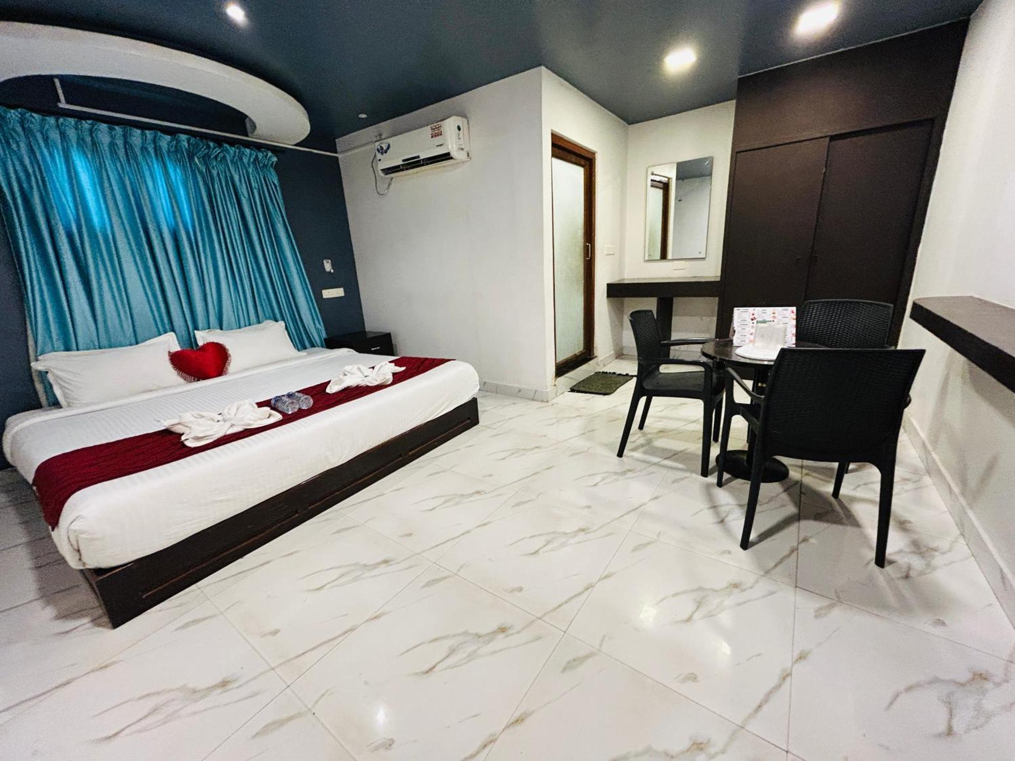 The Elite Beachview Pondicherry Eksteriør bilde