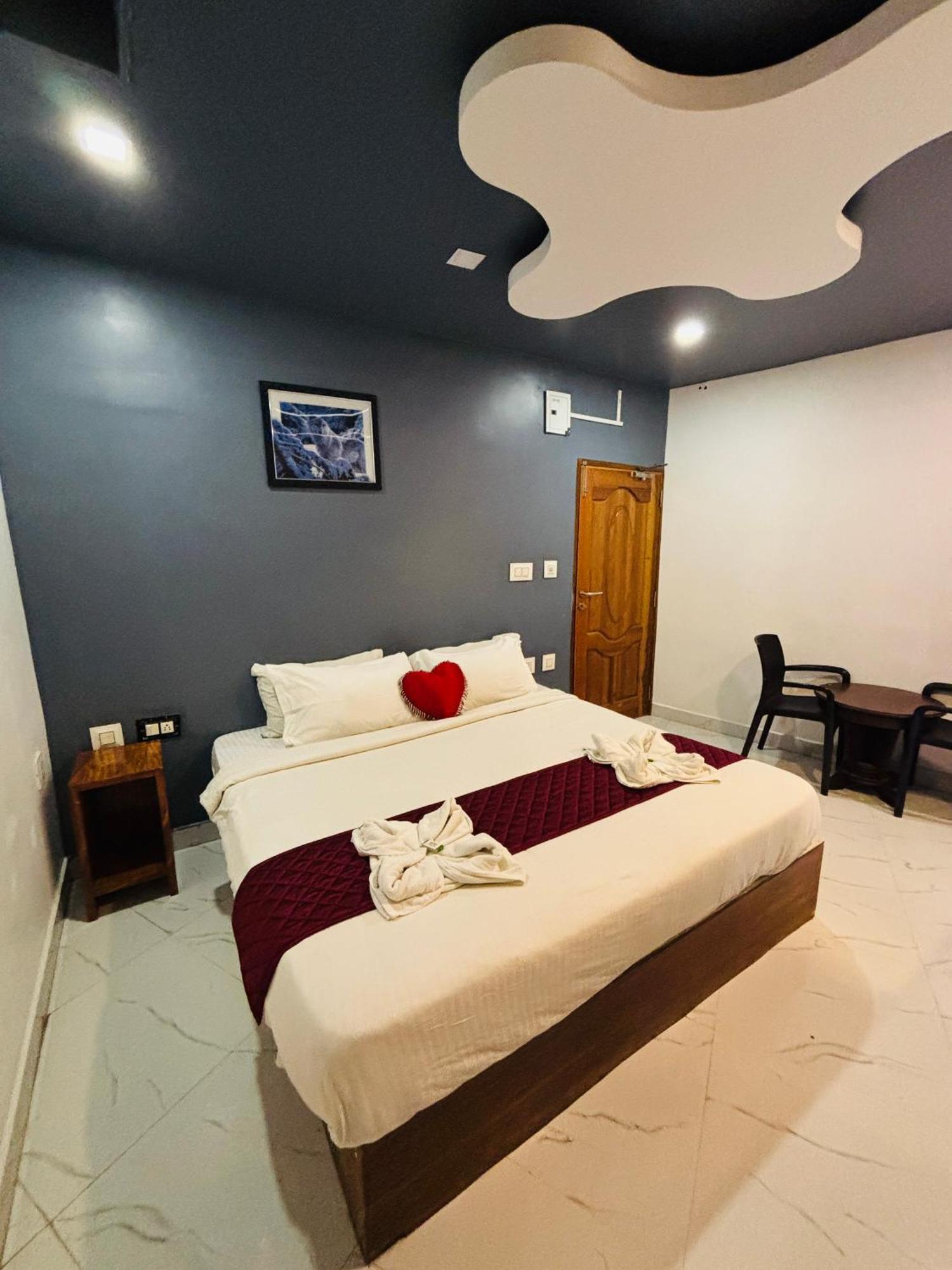 The Elite Beachview Pondicherry Eksteriør bilde
