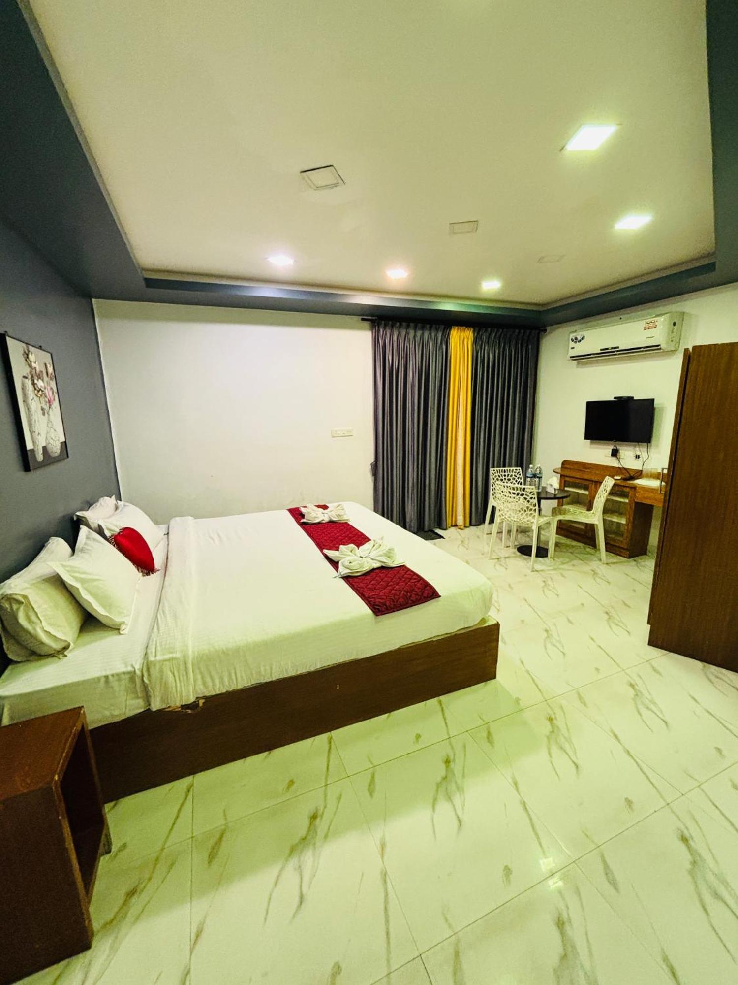 The Elite Beachview Pondicherry Eksteriør bilde